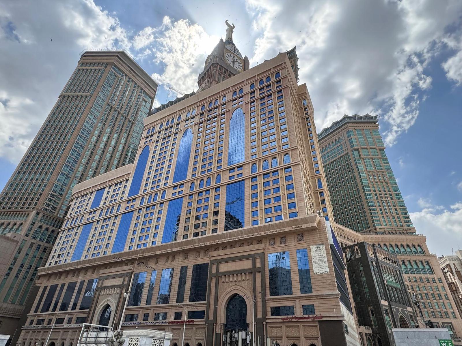 Exterior view of Al Safwah Hotel  4hird Tower 3 in Makkah